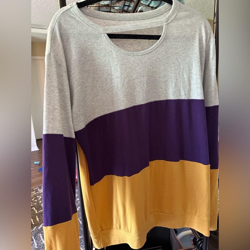 Women’s long sleeve shirt